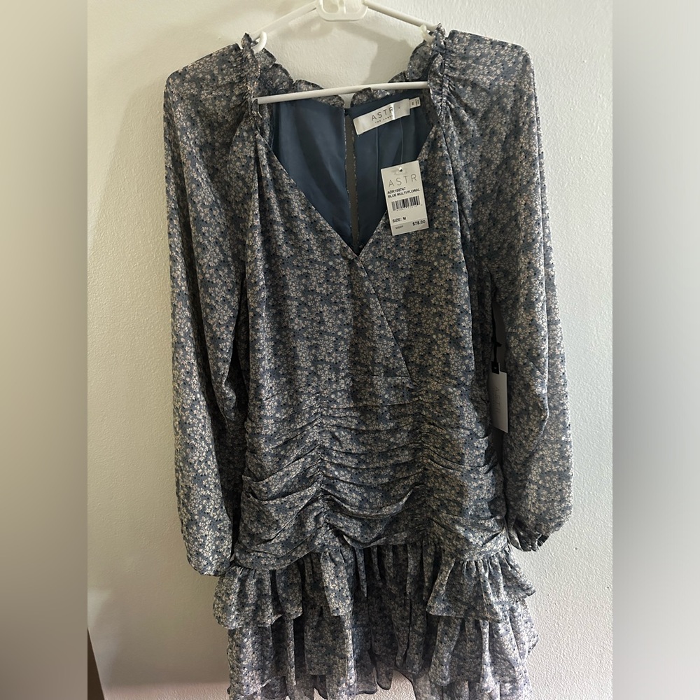 ASTR Long Sleeve Tiered Ruffle Blue Floral
Print Dress Size Medium . NWT